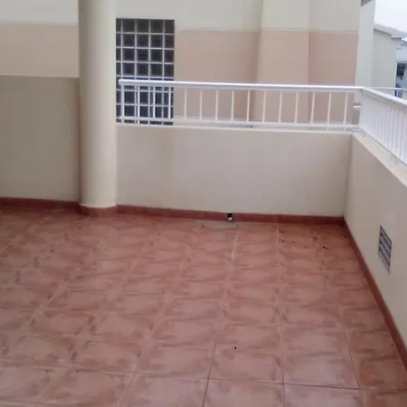 Independiente Con Vistas En Urbanizacion Privada *